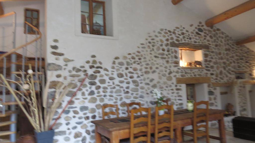 Les Gites D'Eliane Laragne Kamer foto
