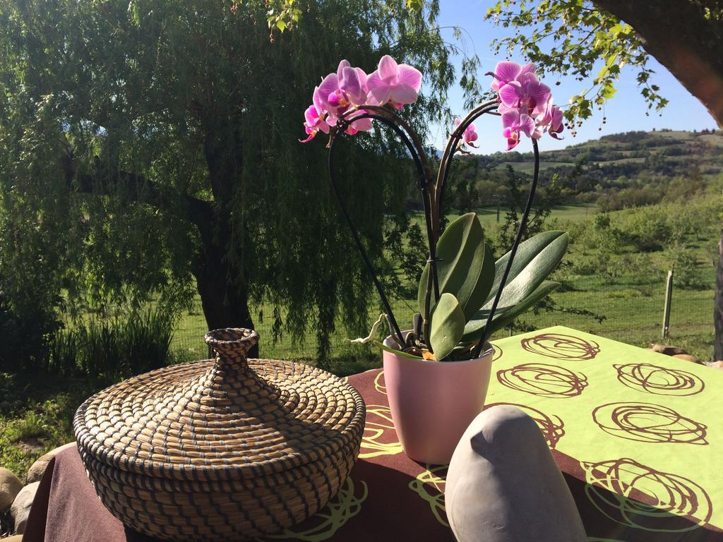 Les Gites D'Eliane Laragne Buitenkant foto
